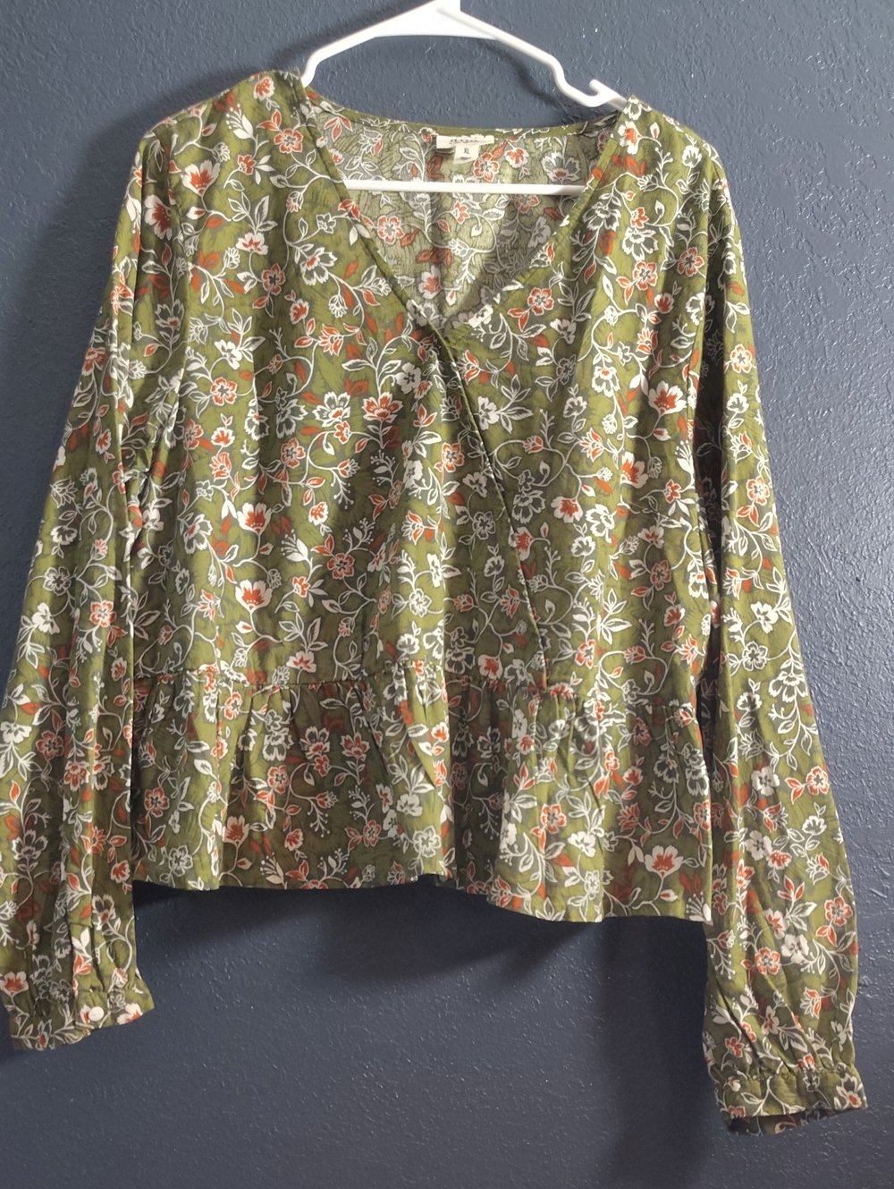 a.n.a Olive Floral Wrap Peplum Blouse with Rust Accents Size XL